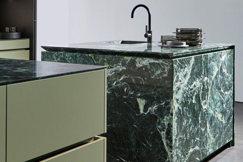 Tauern Green + linoléum + placage bois style lambris